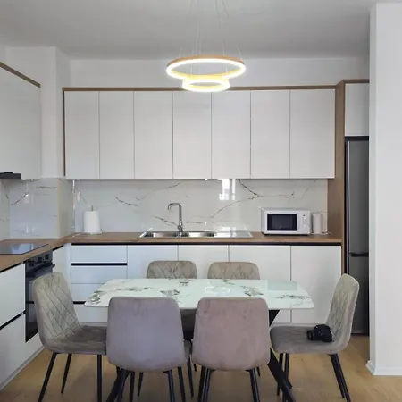 Appartement Golden Space 3 *