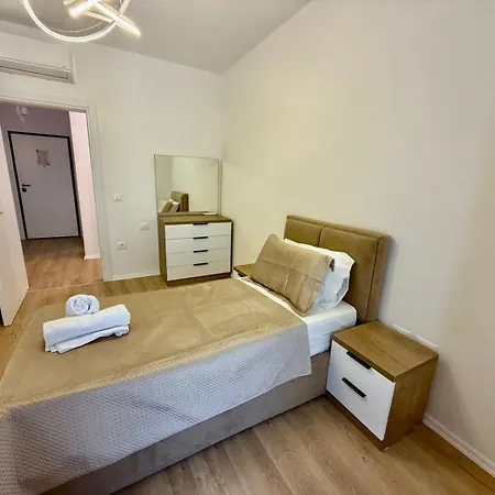 Appartement Golden Space 3 *