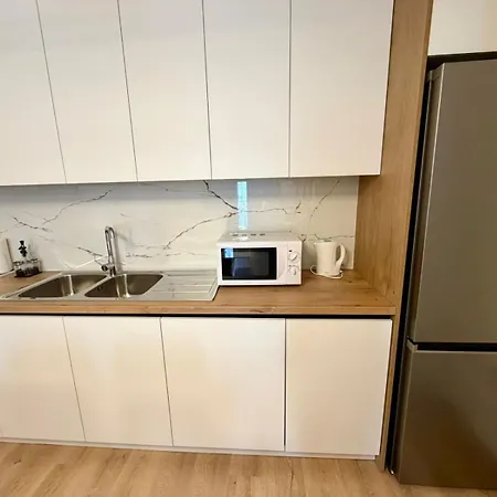 Appartement Golden Space 3 *