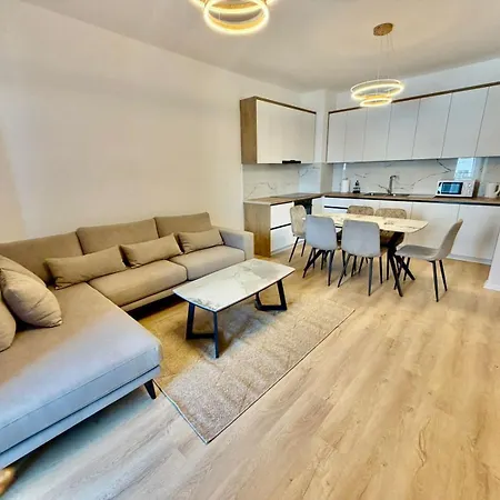Appartement Golden Space 3 *
