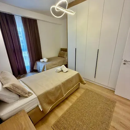 Appartement Golden Space 3 *
