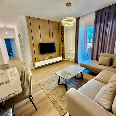 Appartement Golden Space 3 *